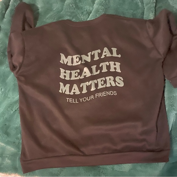 Fleece lined crew neck style sweater - Picture 8 of 9